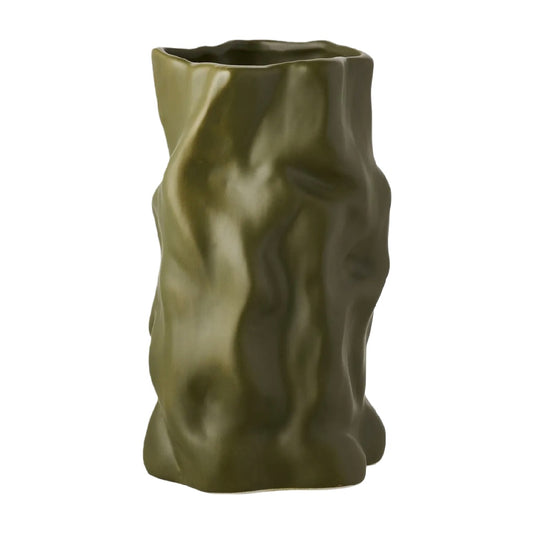 Artistieke Olijfgroene Keramische Vaas met Dynamische Plooien - Industrieel Organisch Design - Mat Afgewerkte Sculptuur Vaas